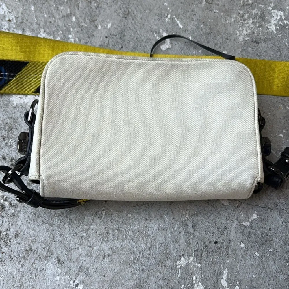 Off-White Virgil Abolh Sculpture canvas